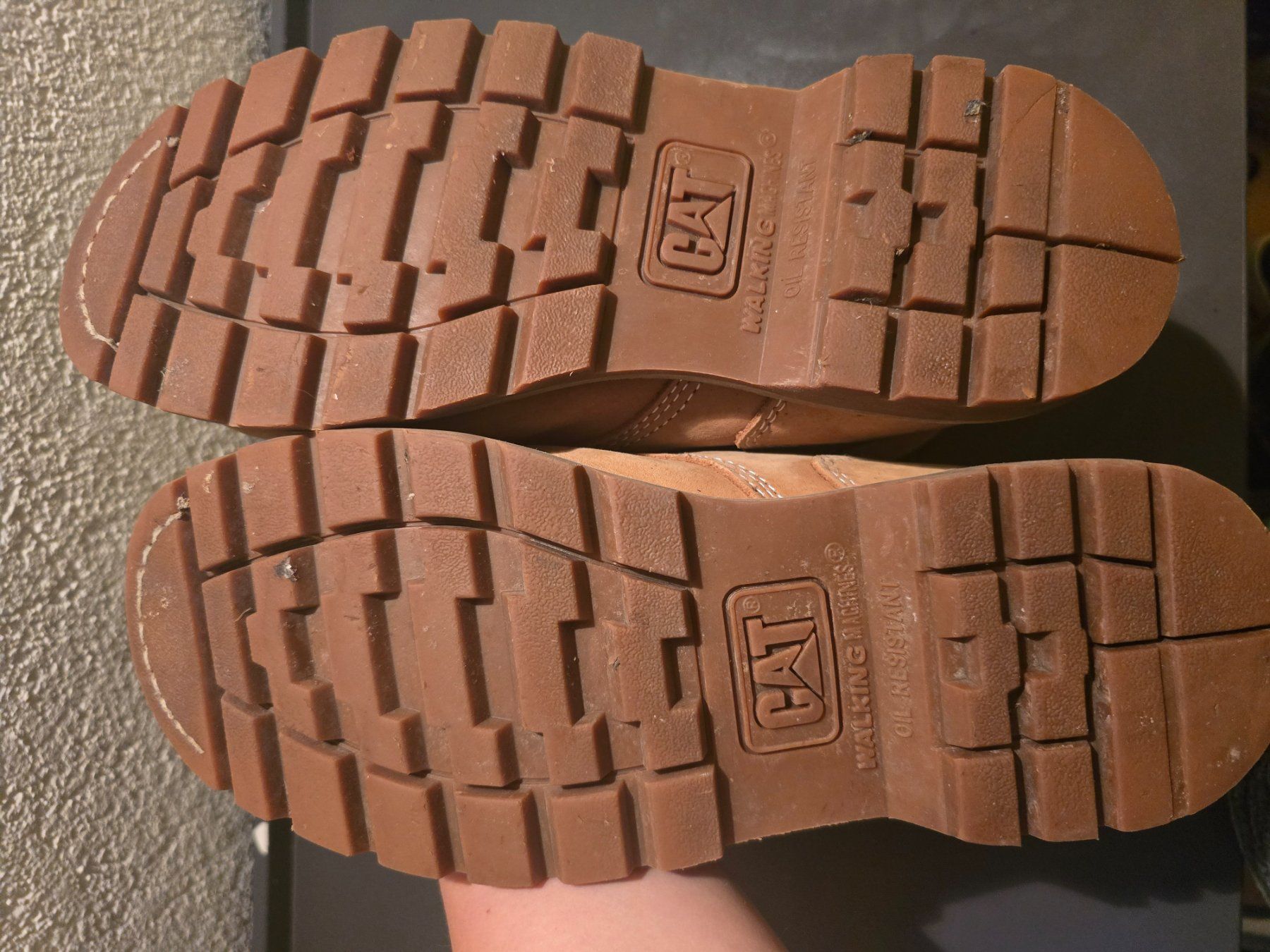Caterpillar Scarpe da uomo: Caterpillar Boots brown leather used condition – Usato da Lausanne venduto da b_r_6z5f 2