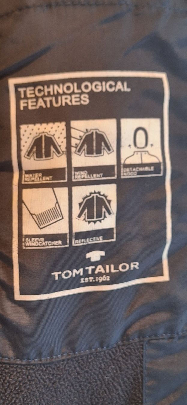 Tom Tailor Giacche & Cappotti: Tom Tailor Mädchen Daunenjacke mit Kapuze  Grösse L – Usato da Hofstetten SO venduto da morgana71 2