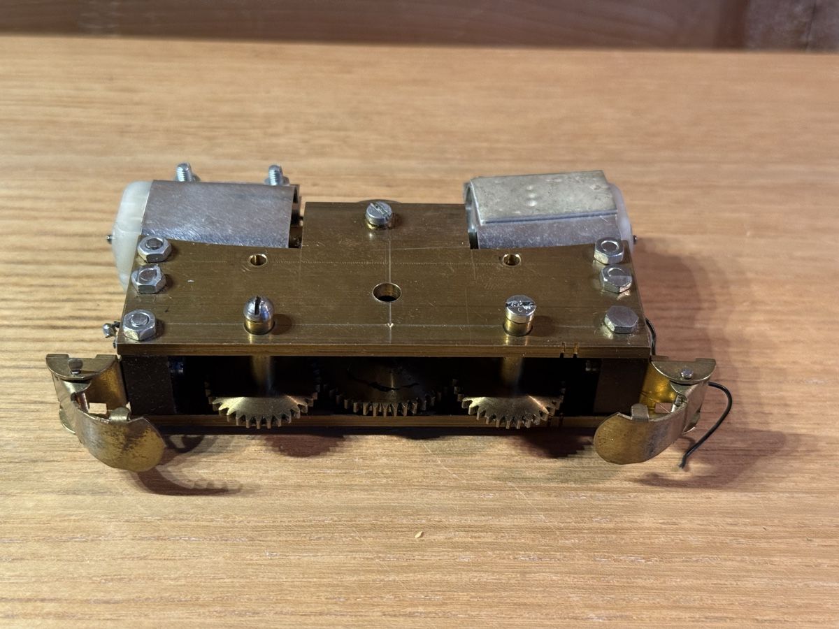 Modellini di ferrovie: Eigenbau Lokantrieb mit 2 Motoren DC – Usato da Amden venduto da vipernatter 2