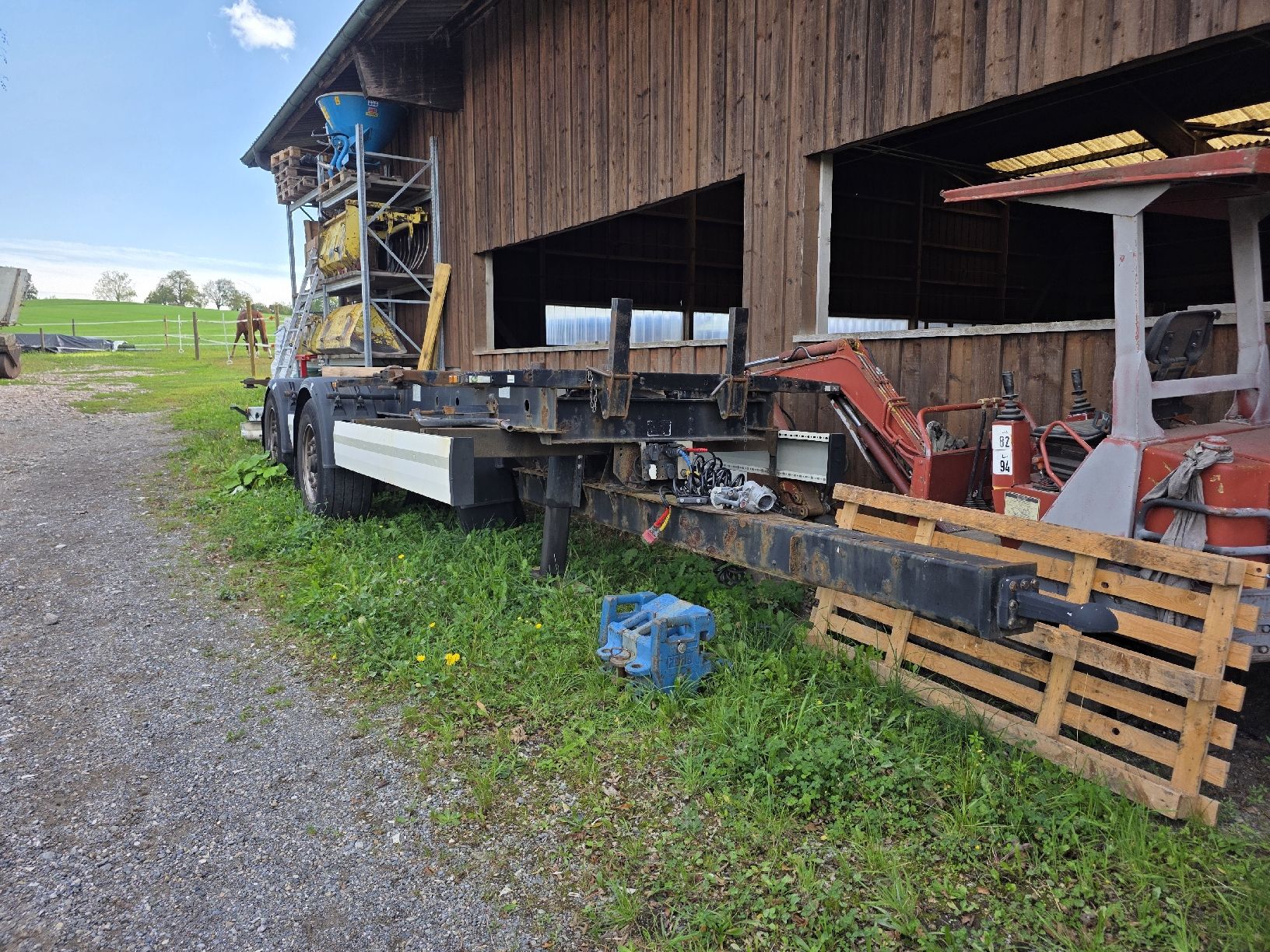 Krone Rimorchi: Anhänger mit Containerverschluss – Usato da Volketswil venduto da bre-na.tr