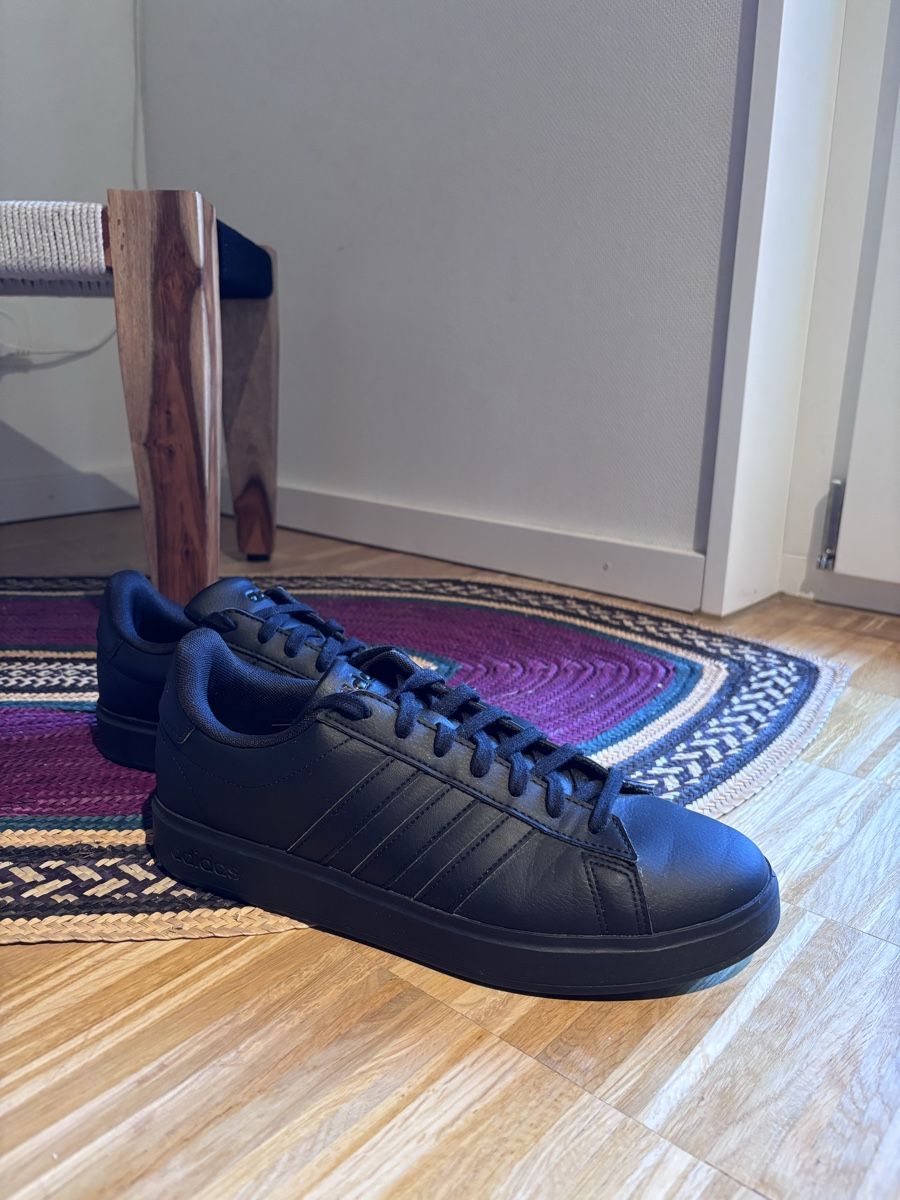 Adidas Scarpe da uomo: Adidas – Nuovo (secondo la descrizione) da Zürich venduto da SolisLuna 1