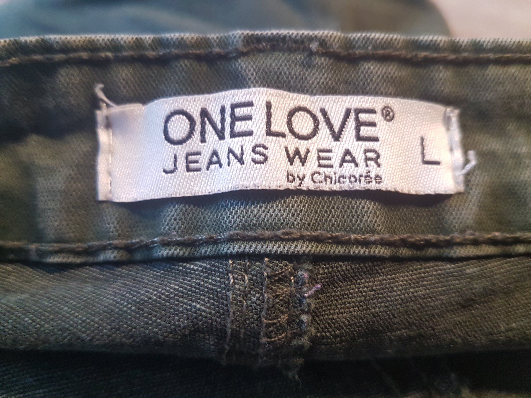 Jeans: Pantalon vert olive taille L marque Chicorée 76% coton – Usato da Villiers venduto da san_jn5w 3