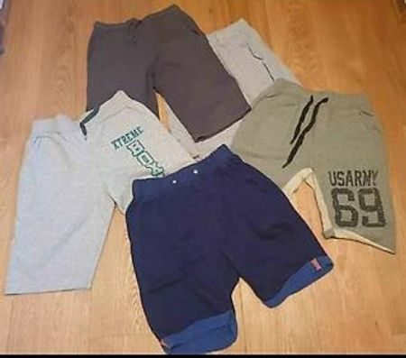 Lässige Sweatbermudas Gr. ca. 146/152 / 5 Stk. 😍