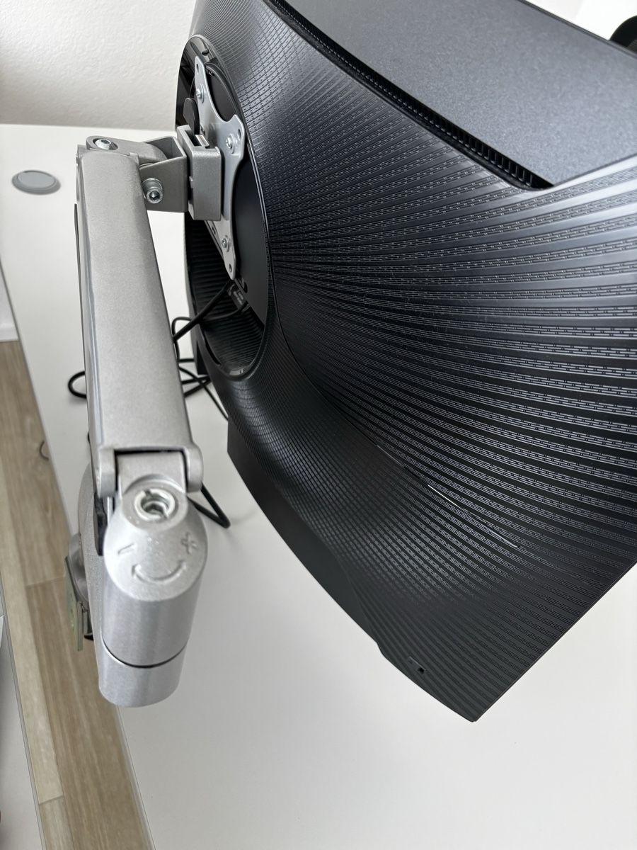 Samsung Monitor: SAMSUNG Odyssey Bildschirm 32 Zoll – Usato da St. Gallen venduto da bla_7qwr 1