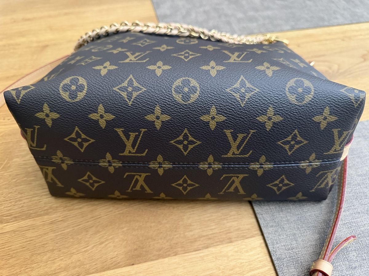 Louis Vuitton Taschen für Damen: Louis Vuitton Multipass – Neu (gemäss Beschreibung) aus Niederrohrdorf von -Candela- 2