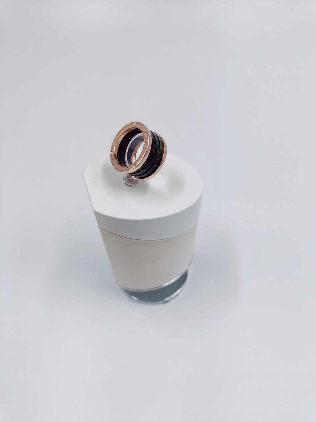 Bulgari Anelli: BVLGARI "B ZERO" 3 BAND GRÜNER MARMOR RING – Usato da Luzern venduto da EdiGem 7