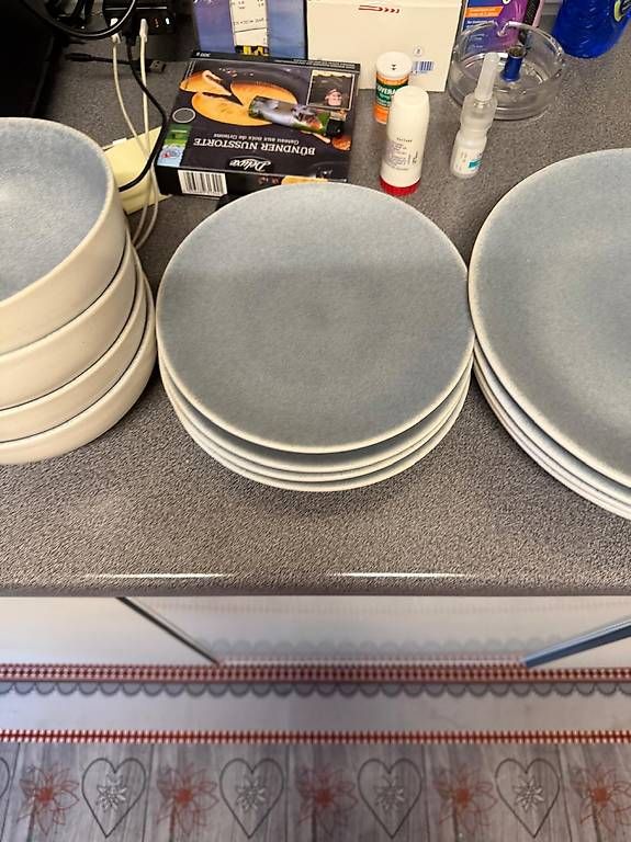 Set di piatti: Set piatti 20 pezzi – Usato da Certara venduto da Andy6950