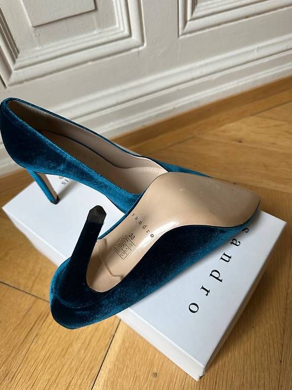 Chaussures femmes: Sandro Paris Pumps, Samt – Neuf avec emballage d'origine à Basel par Batu 1