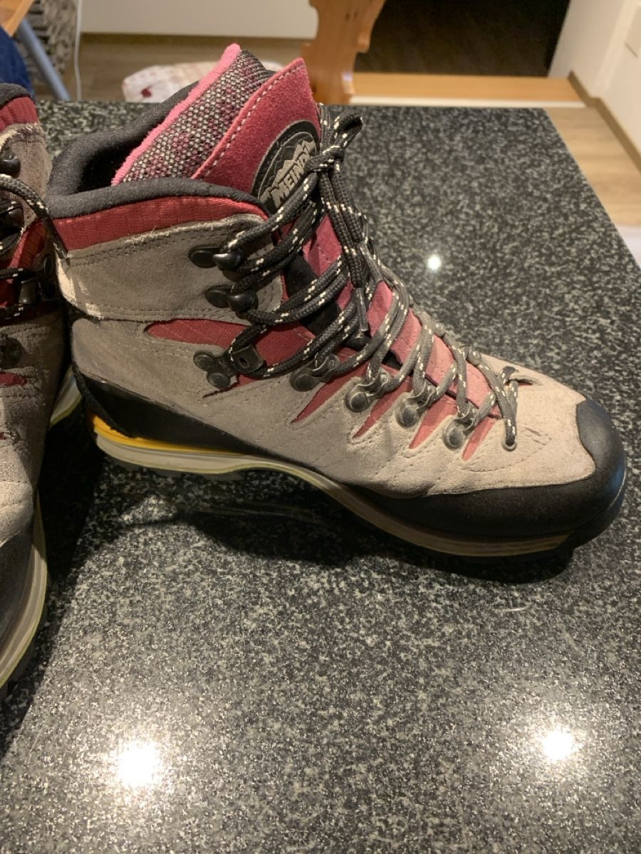Meindl Damenschuhe: Meindl Wanderschuh grösse 39,5 – Gebraucht aus Oberstocken von Janu88 1
