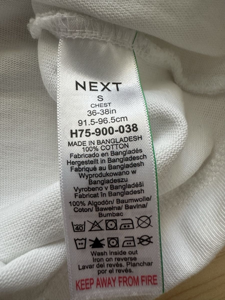 Next T-shirt: NEXT Boxy Cropped Tee - Weiss – Nuovo (secondo la descrizione) da Chur venduto da dajan.17 4
