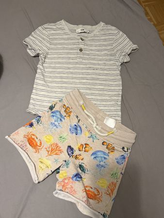 Ensemble t-shirt et short taille 110