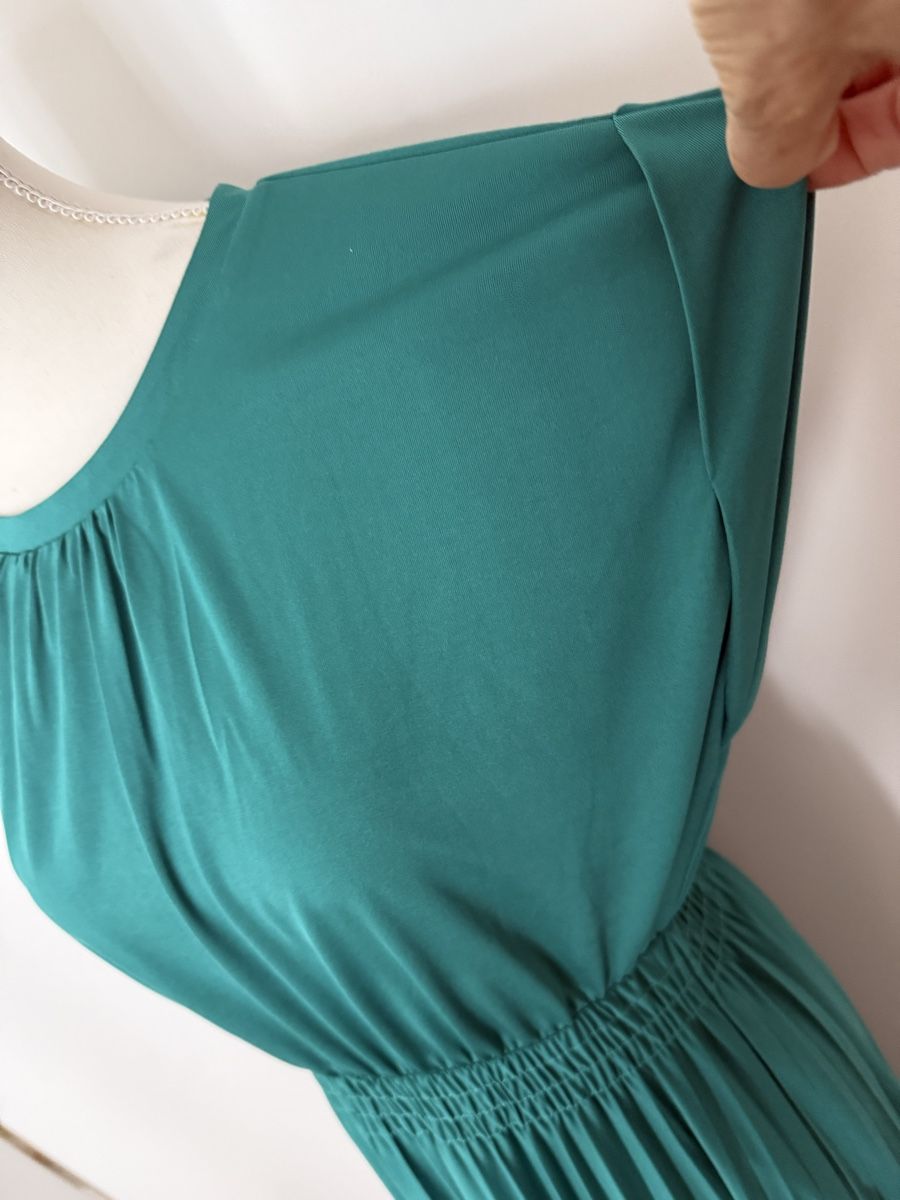 Vestiti: Hallhuber kleid – Usato da visp venduto da Kmemo1 1