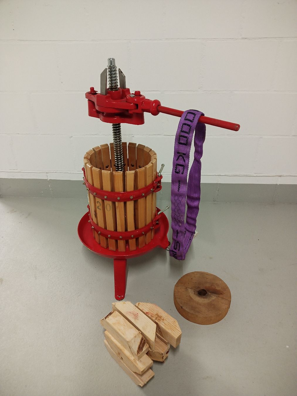 Tous les outils: Obstpresse 6L – D'occasion à Berg am Irchel par Saruvuatore