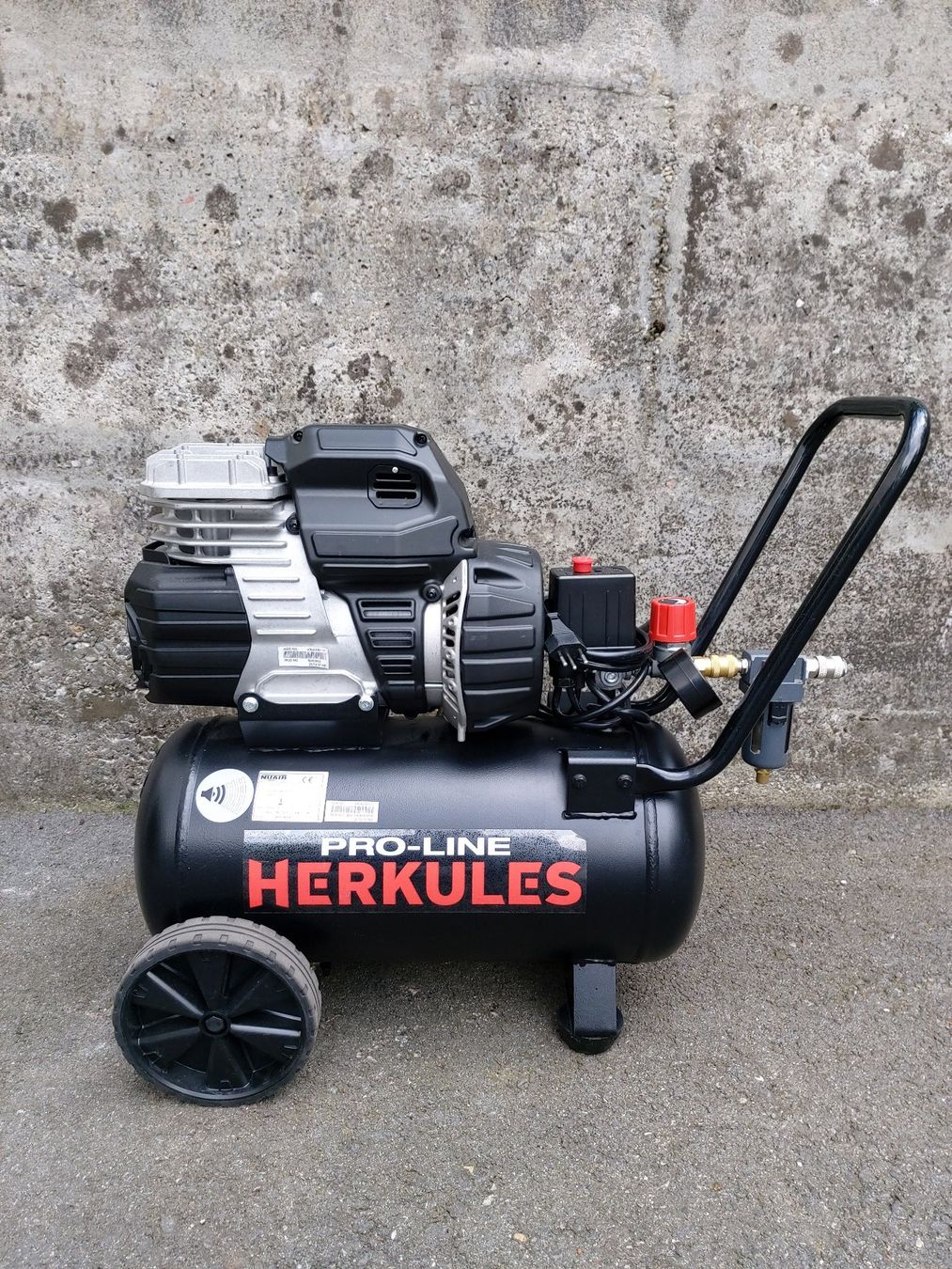Kompressoren: Herkules Pro Kompressor Silent 24 – Gebraucht aus Niederscherli von Cram3
