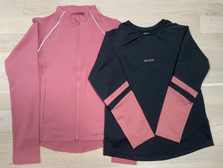 2 neuwertige schöne Zara Sportoberteile (Grösse 140/146)
