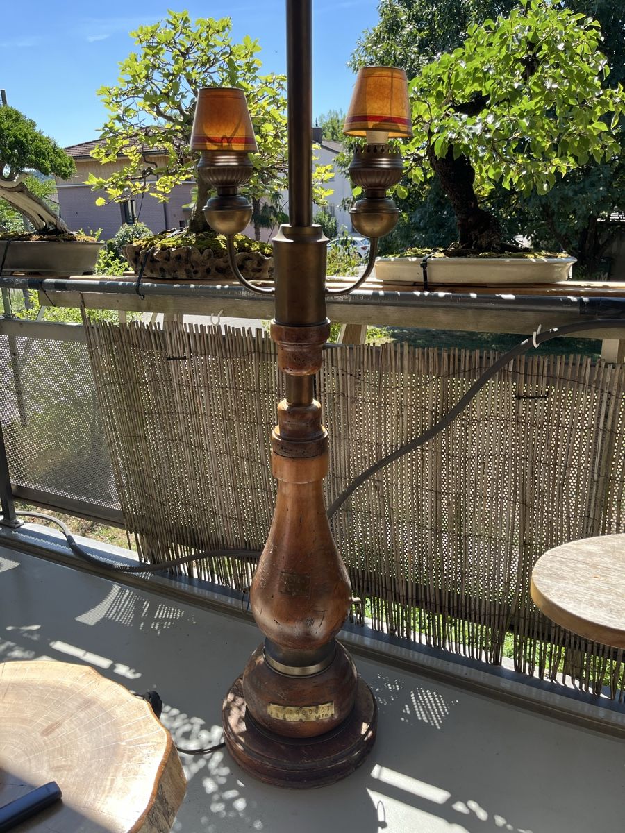 Lampen: antike stehlampe signiert, usa – Gebraucht aus Lengnau BE von Meij 2