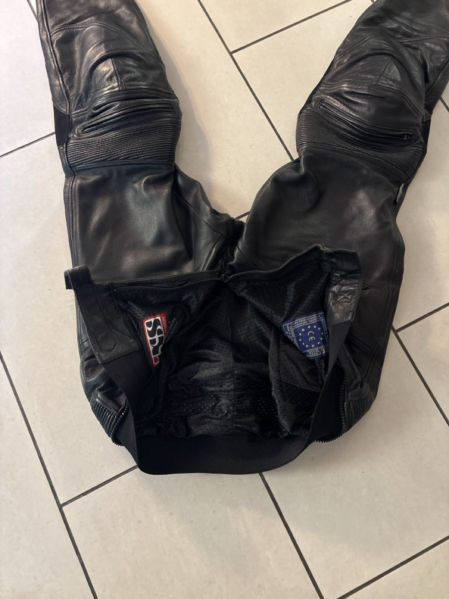 IXS Pantaloni: iXS Motorrad Lederhose Gr. 54 – Usato da Deitingen venduto da Himhip 3