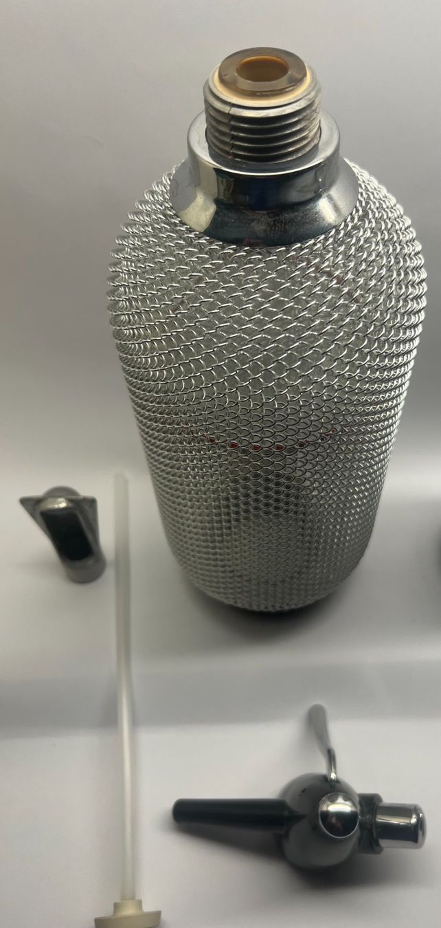 Sonstiges für Haushalt & Wohnen: Vintage-Barset mit Sodasiphon, Cocktailshaker, Eisbehälter u – Gebraucht aus Rickenbach LU von Spalierelger 3