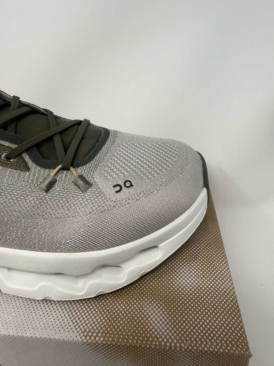 On Chaussures hommes: On Running Cloudtilt Grösse 43 EU Olive  – Neuf avec emballage d'origine à Luzern par kim221080 2