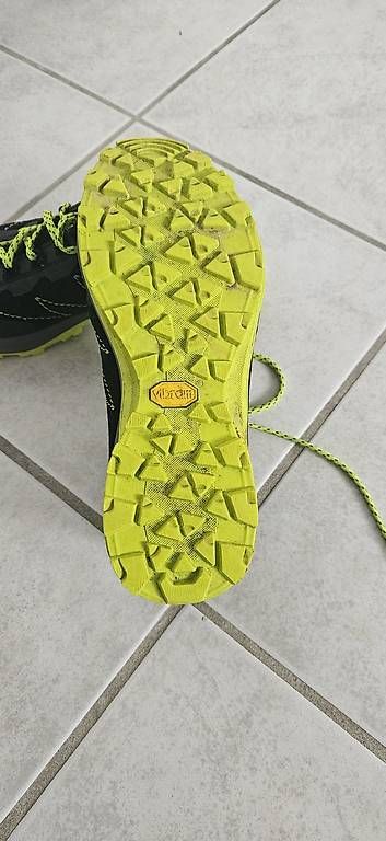 Scarpe per ragazzi: Trekking Schuhe – Usato da Hirschthal venduto da Karinmogli 2