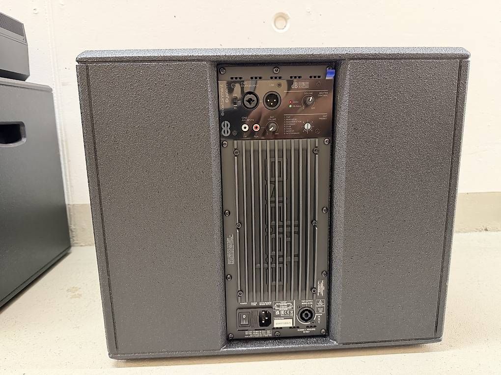 Lautsprecher: dB Technologies ES802 Stereo Bundle - PA-Anlage Lautsprecher – Gebraucht aus Zürich von ptrckgil 3
