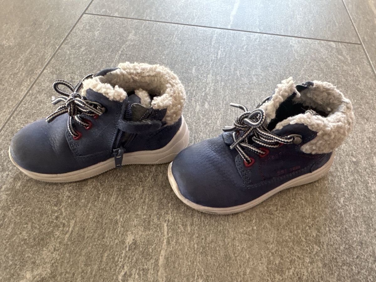 Elefanten Scarpe per ragazzi: Leichte Winter-/Übergsschuhe, Elefanten, Grösse 23 – Usato da Neerach venduto da bar_t2xd 2