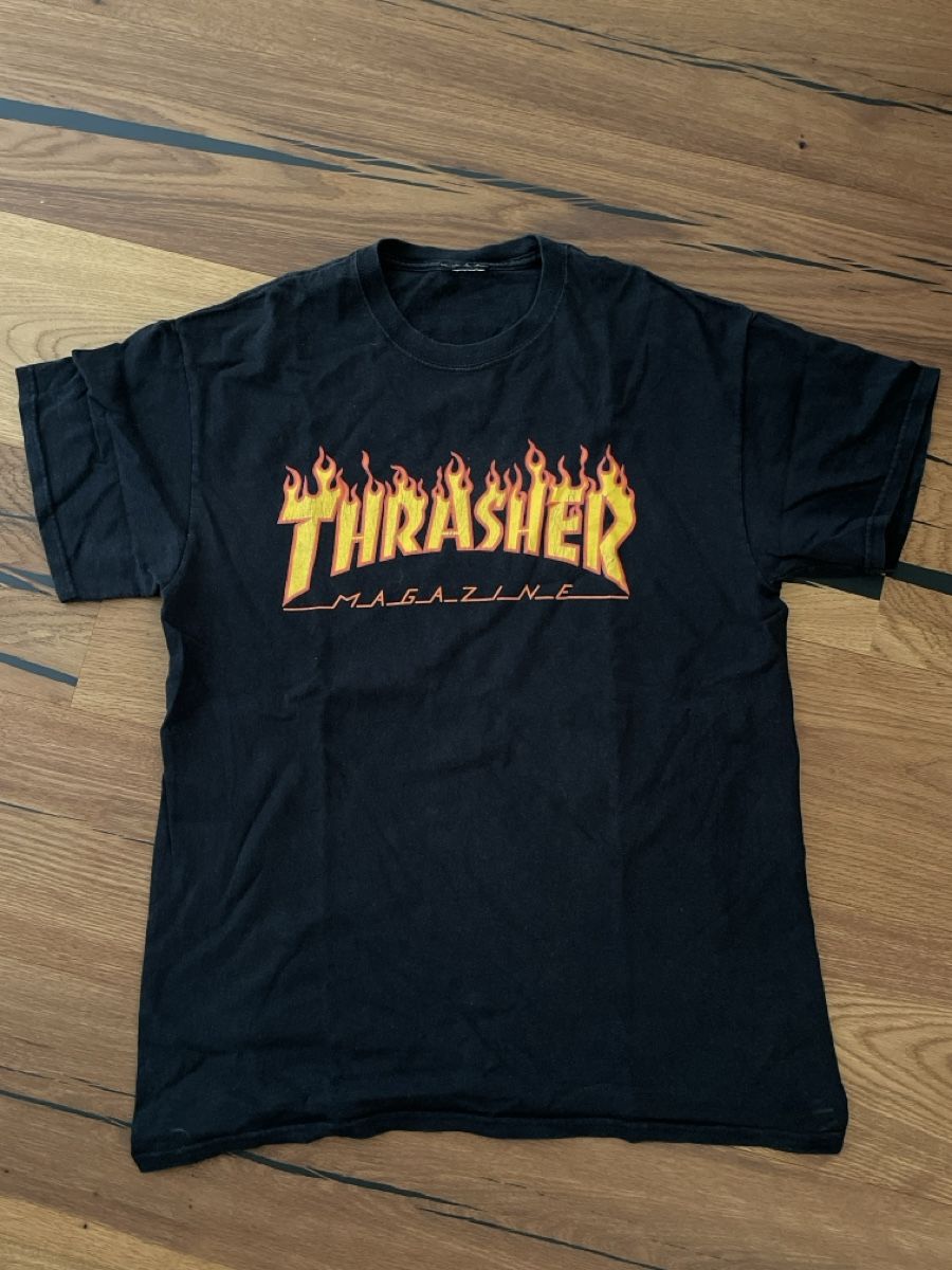 T-shirt: THRASHER FLAME T-SHIRT – Usato da Weinfelden venduto da aline.brc 1