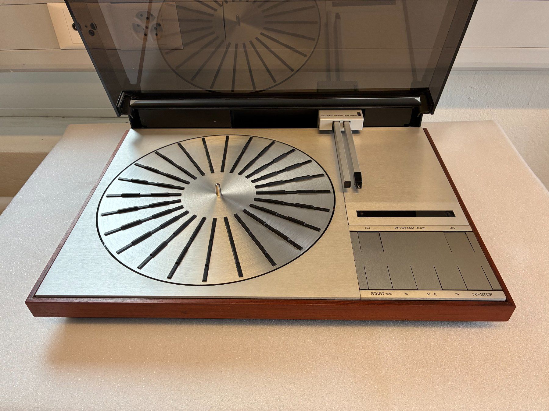 Bang & Olufsen Tourne-disques: Bang & Olufsen BeoGram 4002 - restauriert – D'occasion à Epalinges par Cchristiant 2
