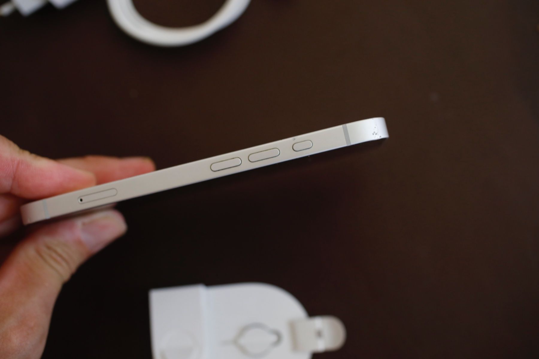 Apple Portables: Iphone 16e in gutem Zustand 97% batterie – D'occasion à Zürich par Dodo270 2