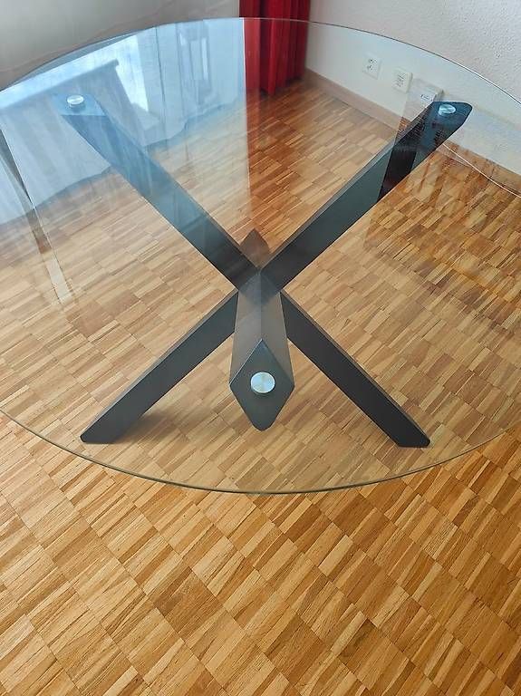 Tavoli: Table à manger ronde en verre – Usato da Genève venduto da Do__Fre 2