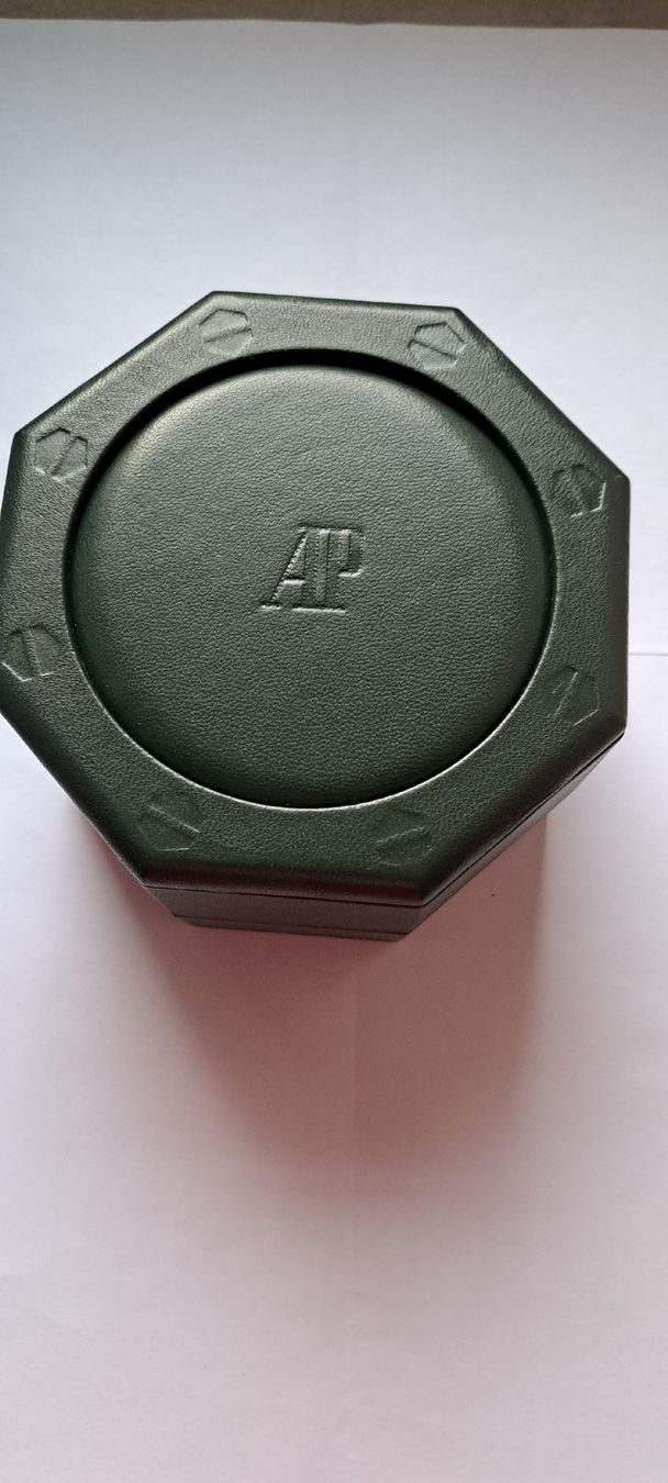 Audemars Piguet Orologi: Ecrin Audemars-Piguet Royal Oak – Nuovo e nell'imballaggio originale da Bercher venduto da gfc_cs28 2