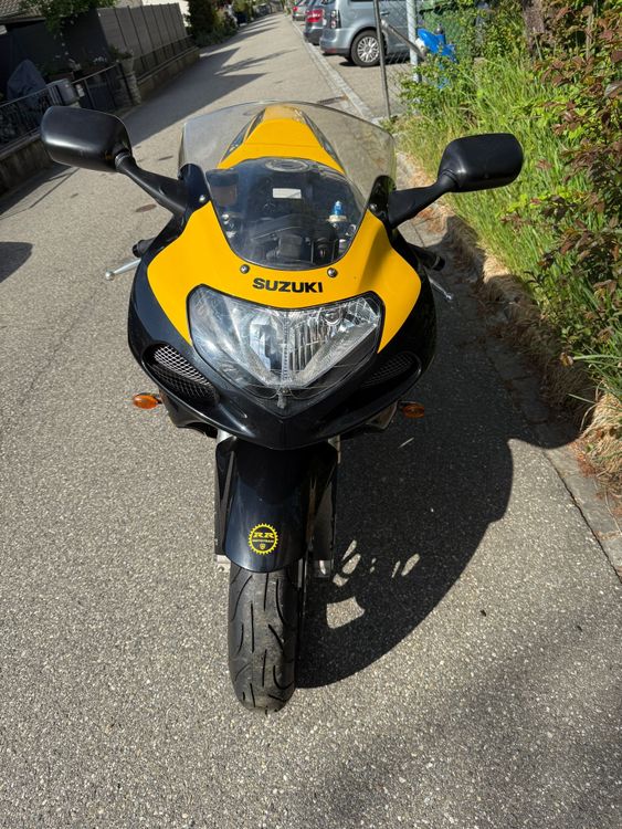 Suzuki Strada: Suzuki GSX-R 750 – Usato da Balsthal venduto da Rucksackschweizer 2