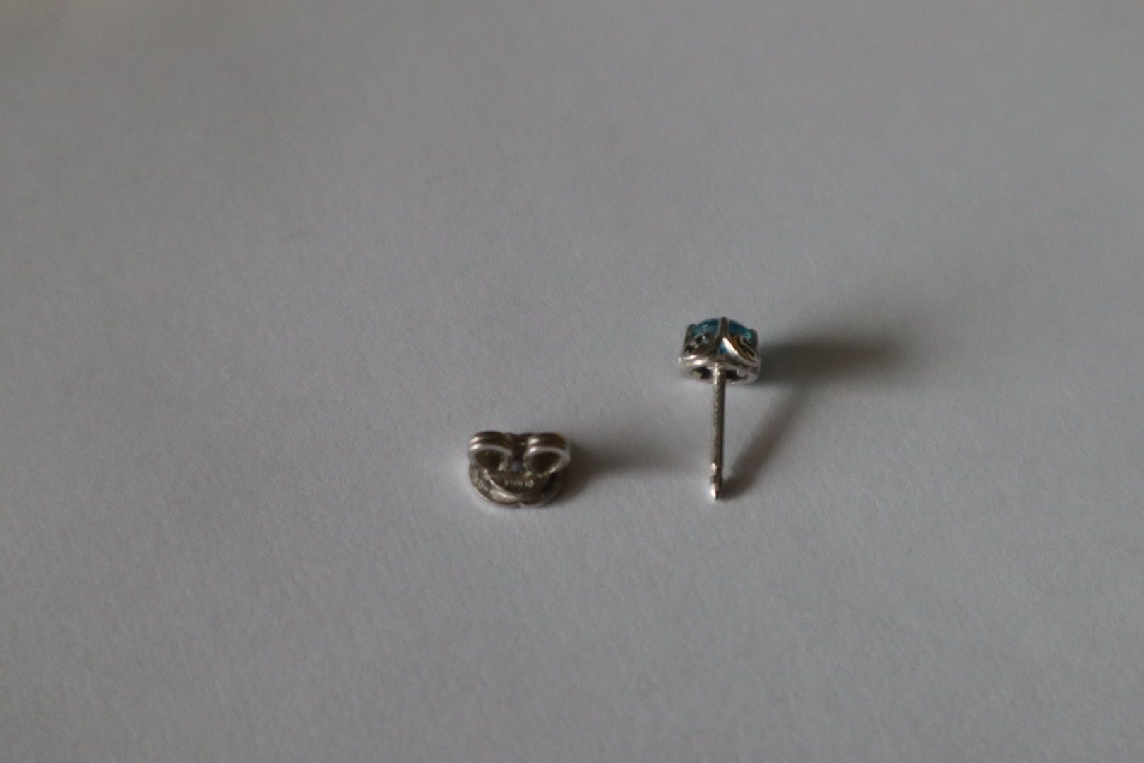 Gucci Orecchini pendenti & Orecchini a lobo: Gucci Ohrstecker 18 Karat Weissgold – Usato da Obfelden venduto da fio_yyv2 2