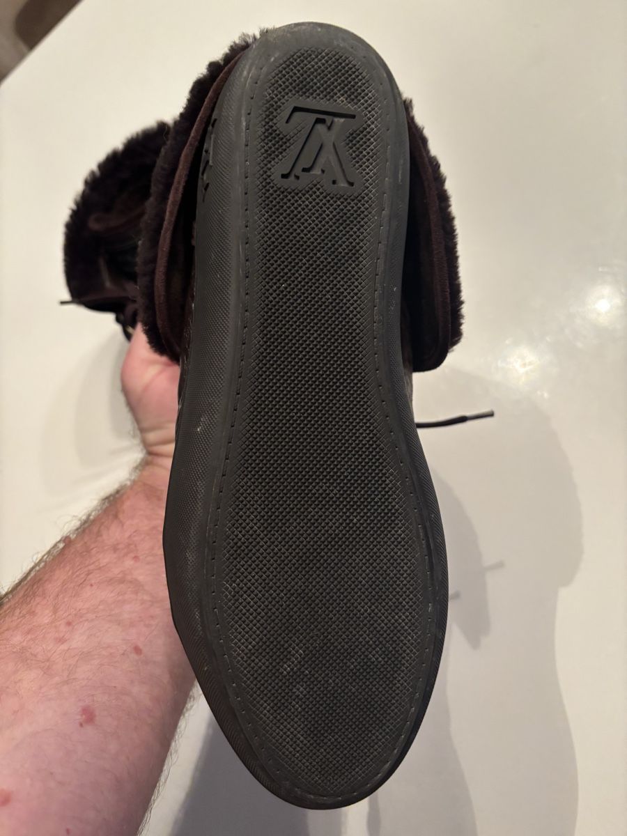 Louis Vuitton Scarpe da donna: Louis Vuitton bottes fourrées hivernales, taille 41 – Usato da Gland venduto da moh_6gtx 3