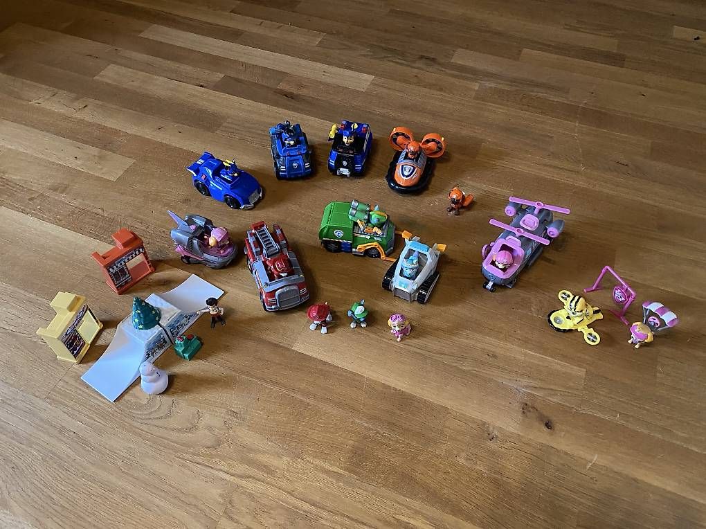 Jouets: Grosse Paw Patrol Sammlung – D'occasion à Balterswil par Angela 2