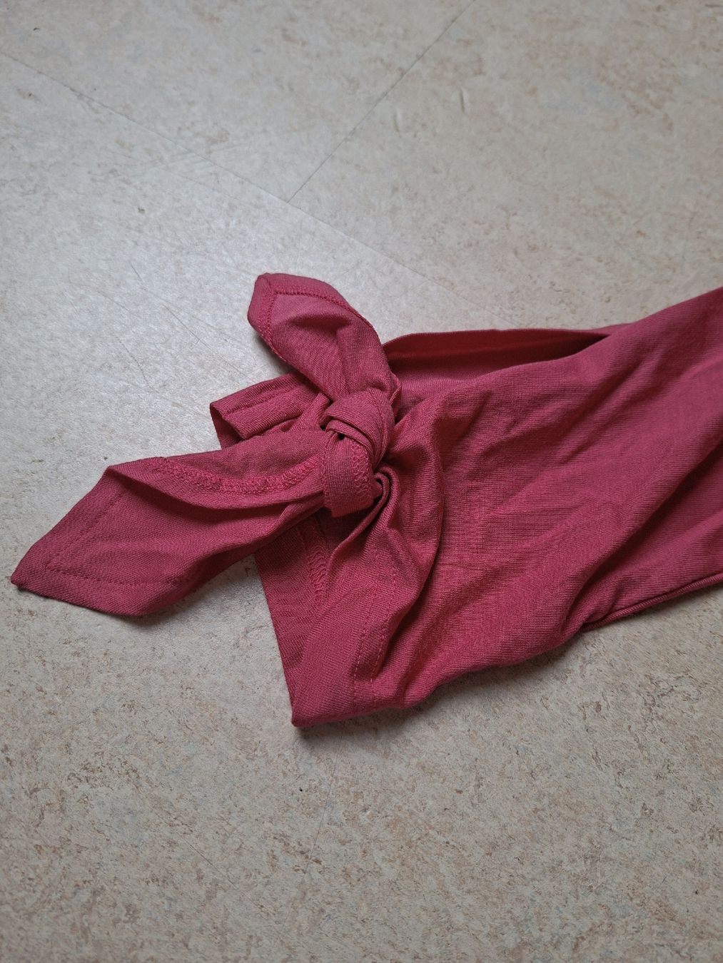 Chemisiers: Pinkes Langarmshirt mit Bändchen, ca Grösse M – D'occasion à Klingnau par vollmond36 4