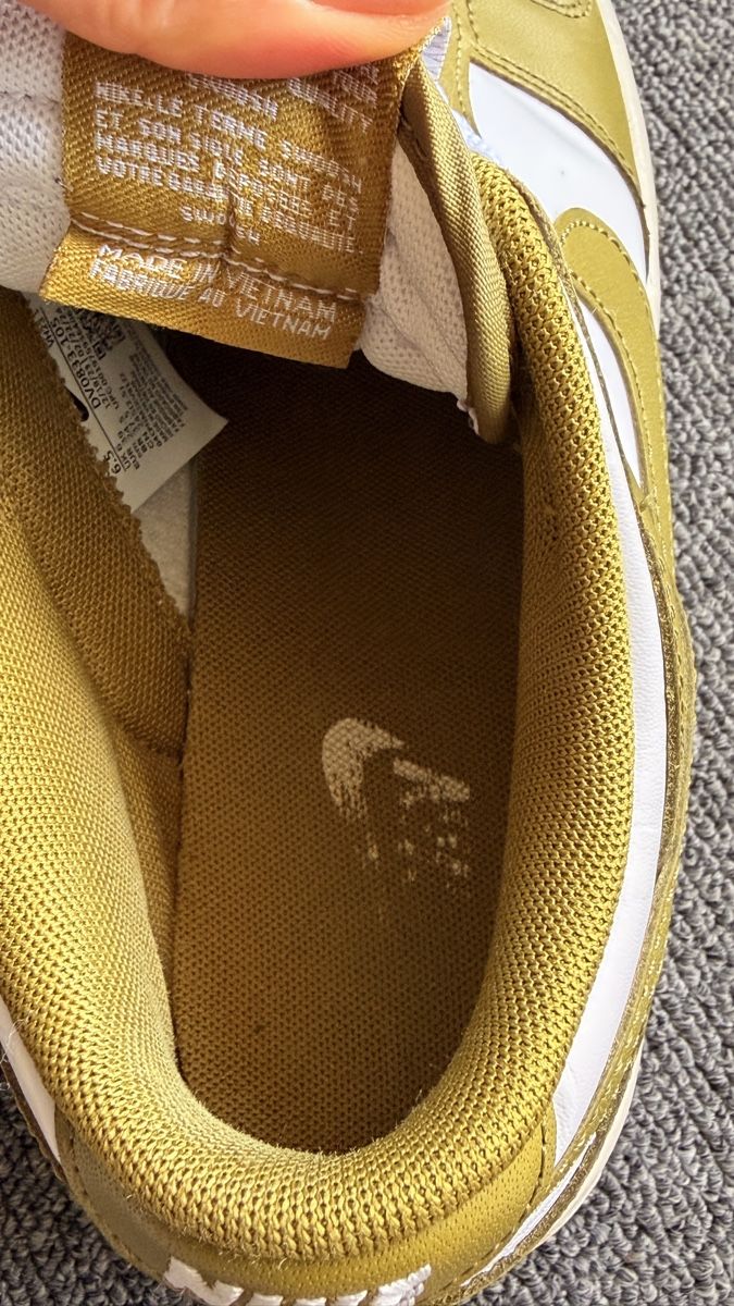 Nike Chaussures hommes: Nike Dunk Low  unisexe Taille 39 – D'occasion à Bulle par LeMoleson 7