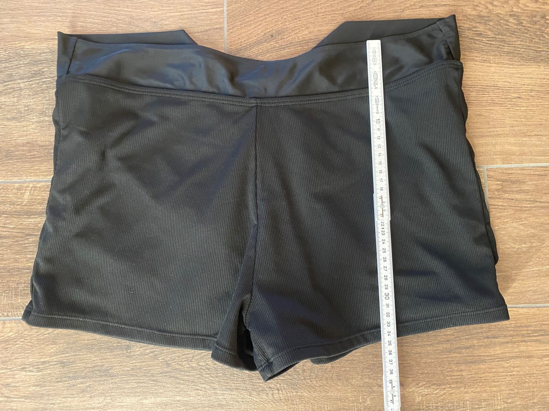 Shein Costumi da bagno & Bikini: Badehose geriffelt schwarz Gr. 4XL / 50 - 52 – Usato da Pratteln venduto da a23_j2gs 7