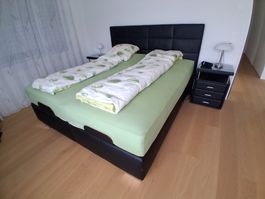 Boxspring mit elektrischer Verstellung inkl. 2 Nachttische