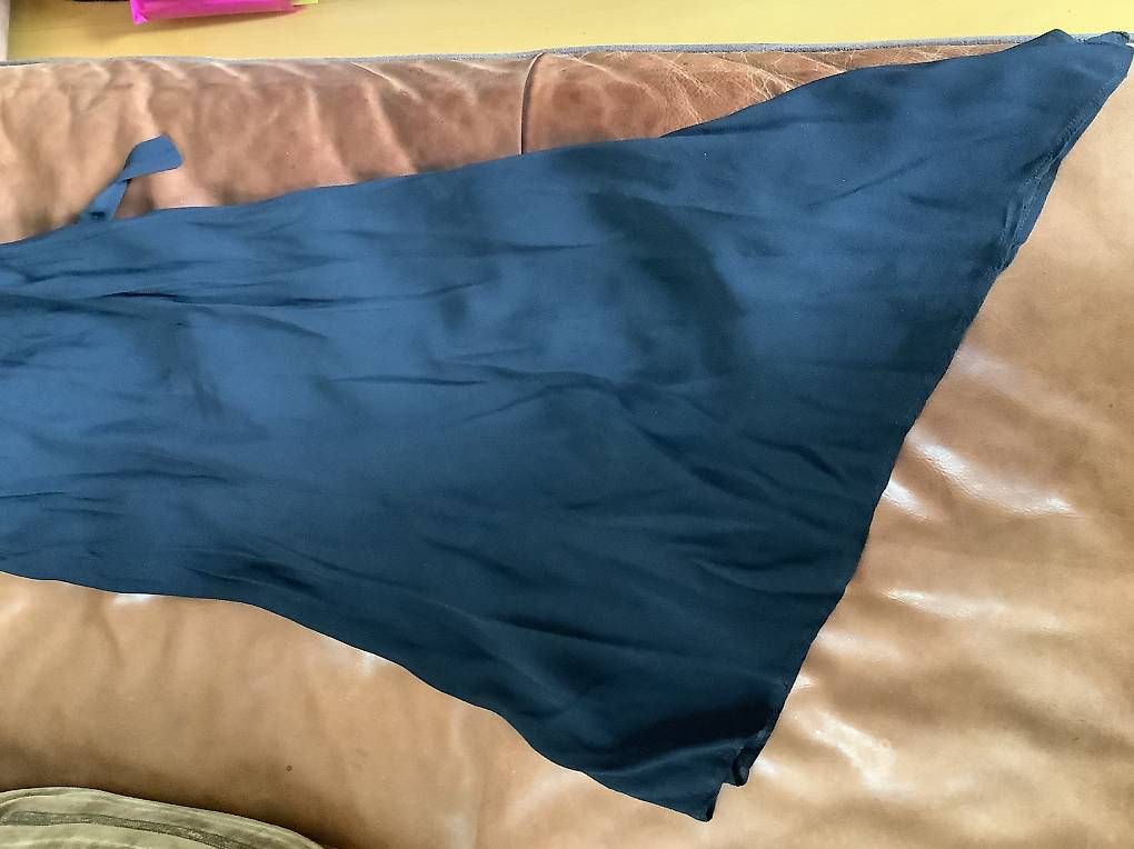 Vestiti: Robe noire près du corps, S – Usato da Pully venduto da san_b2w6 3
