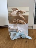 Geschenkboxen mit Schleife