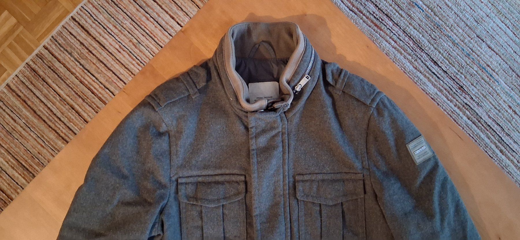 Giacche: Veste Dekker - Taille M – Usato da Genève venduto da chipshark 1