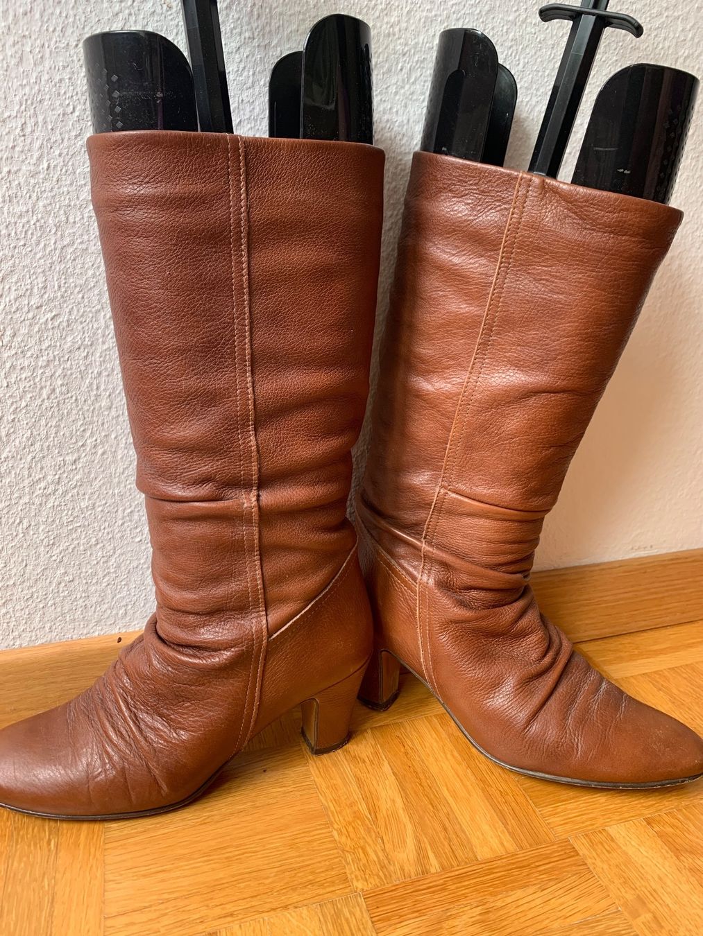 Scarpe da donna: Echtleder- Damenstiefel, hellbraun, Grösse 38 – Usato da Adliswil venduto da Baski7 1