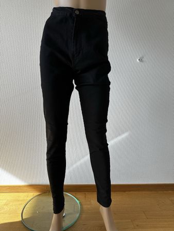 Schwarze High Waist Skinny Jeans Gr. 9 Fashion Nova