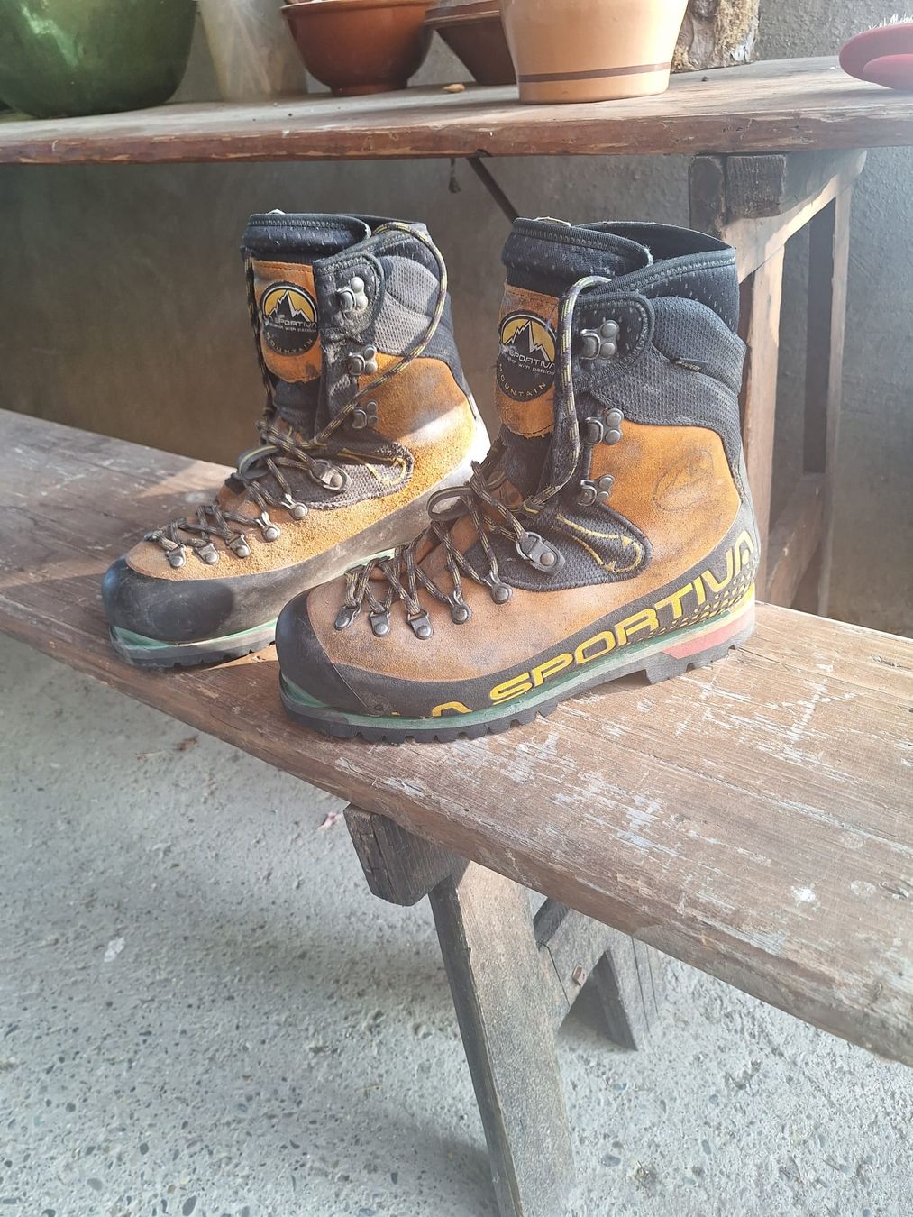 La Sportiva Scarpe da uomo: LaSportiva Arbeitsschuh Gr.43 – Usato da Berg SG venduto da cla_z2g2