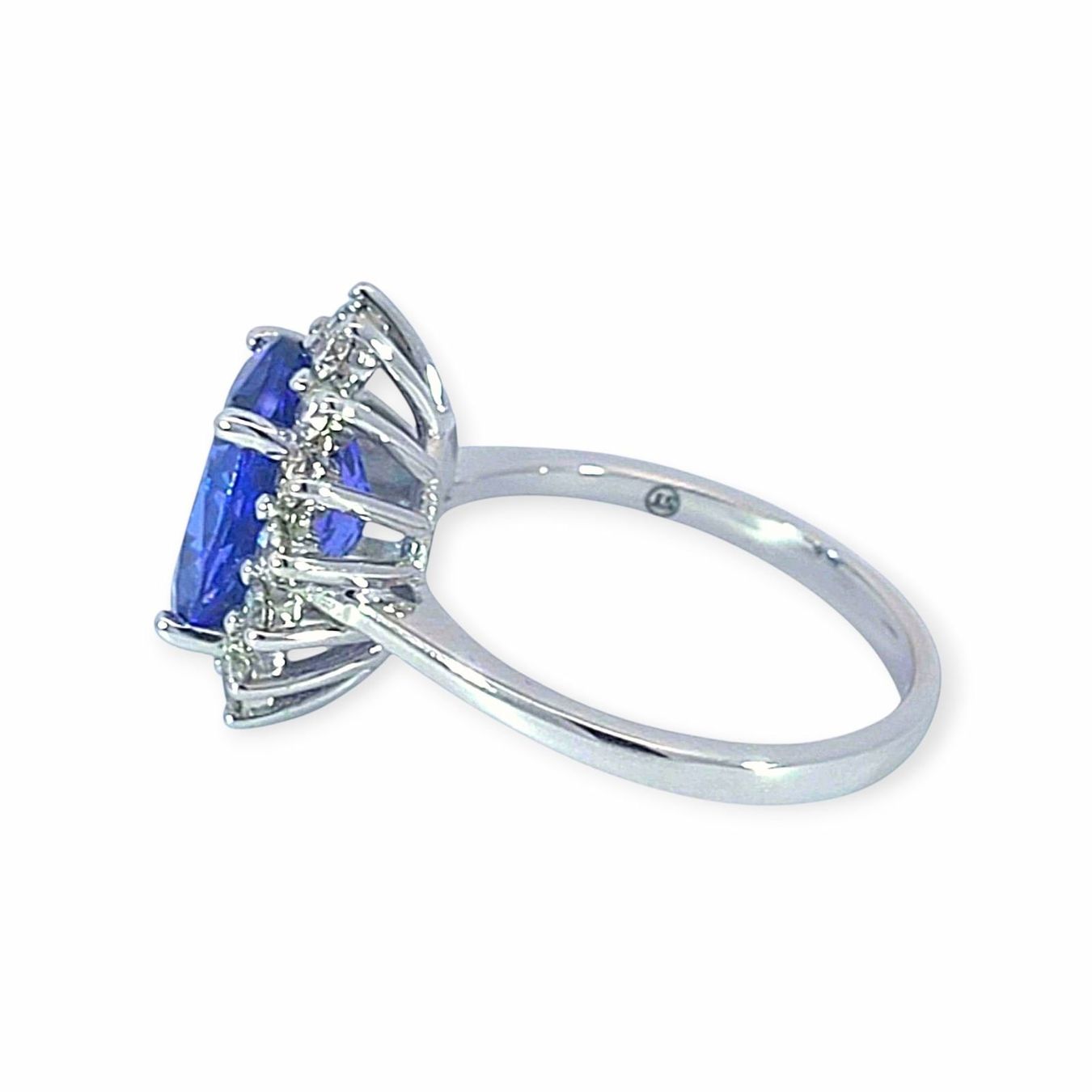 Anelli: Tansanit-Ring 14k Weissgold 3,97ct – Nuovo e nell'imballaggio originale da Illnau venduto da Juwelier_Mahler_GmbH 2