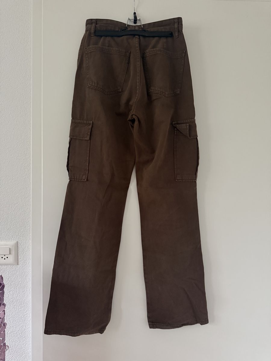 Stradivarius Hosen: Stradivarius Cargohose – Gebraucht aus Villigen von Liviaange 1