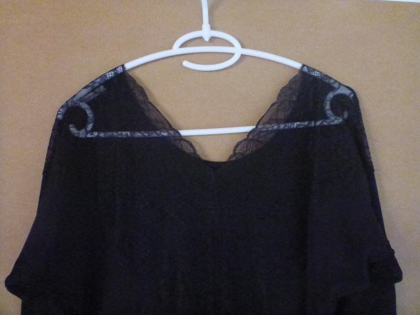 T-Shirts: Langarmshirt mit Spitze – Neu (gemäss Beschreibung) aus Weisslingen von TechnoFant 1