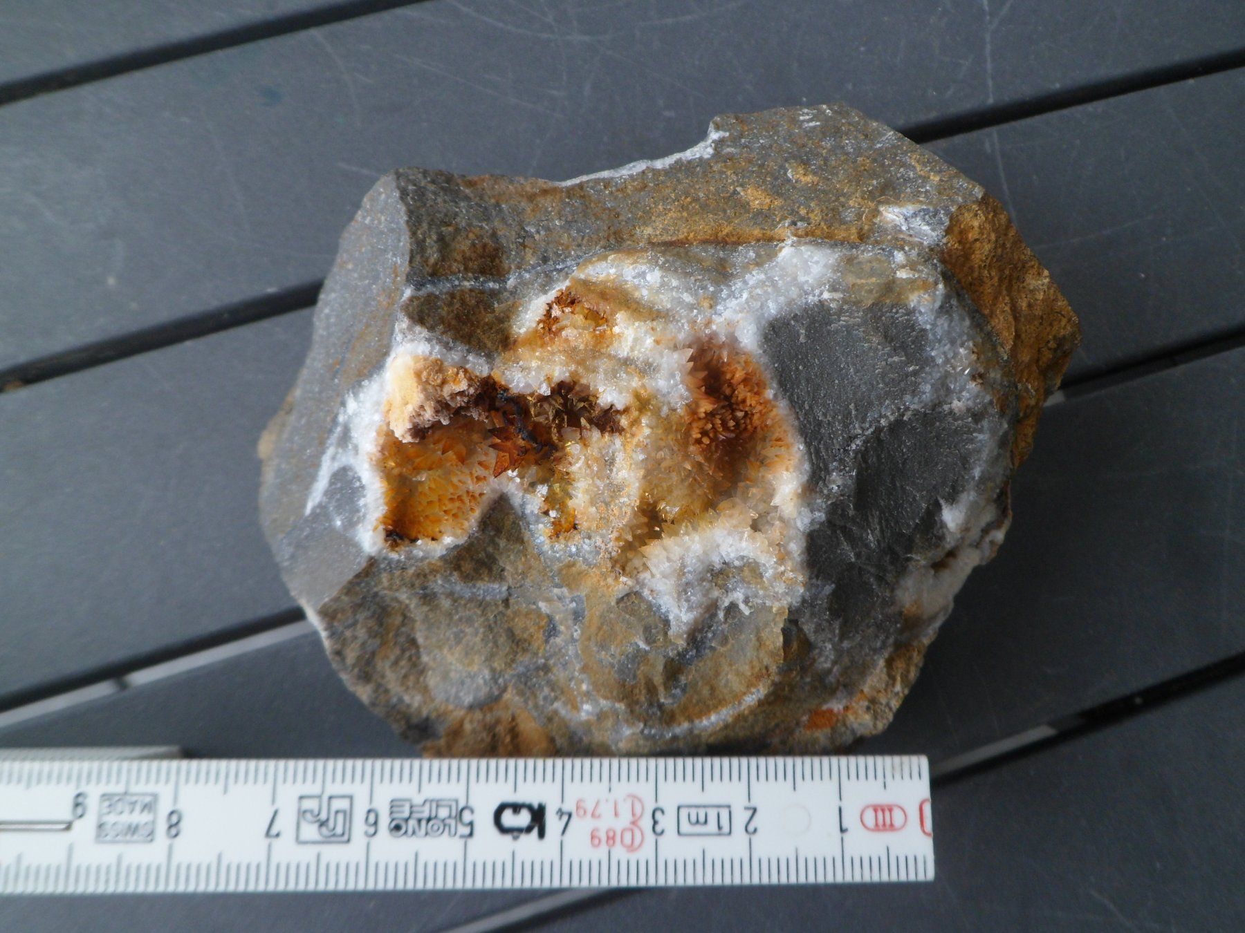 Minerali & Pietre curative: Calcitkristalle Schweiz selten. – Usato da Affoltern am Albis venduto da Fossil60 4
