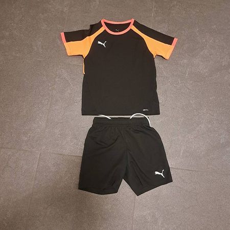 Puma Trainings T-Shirt und Short 140
